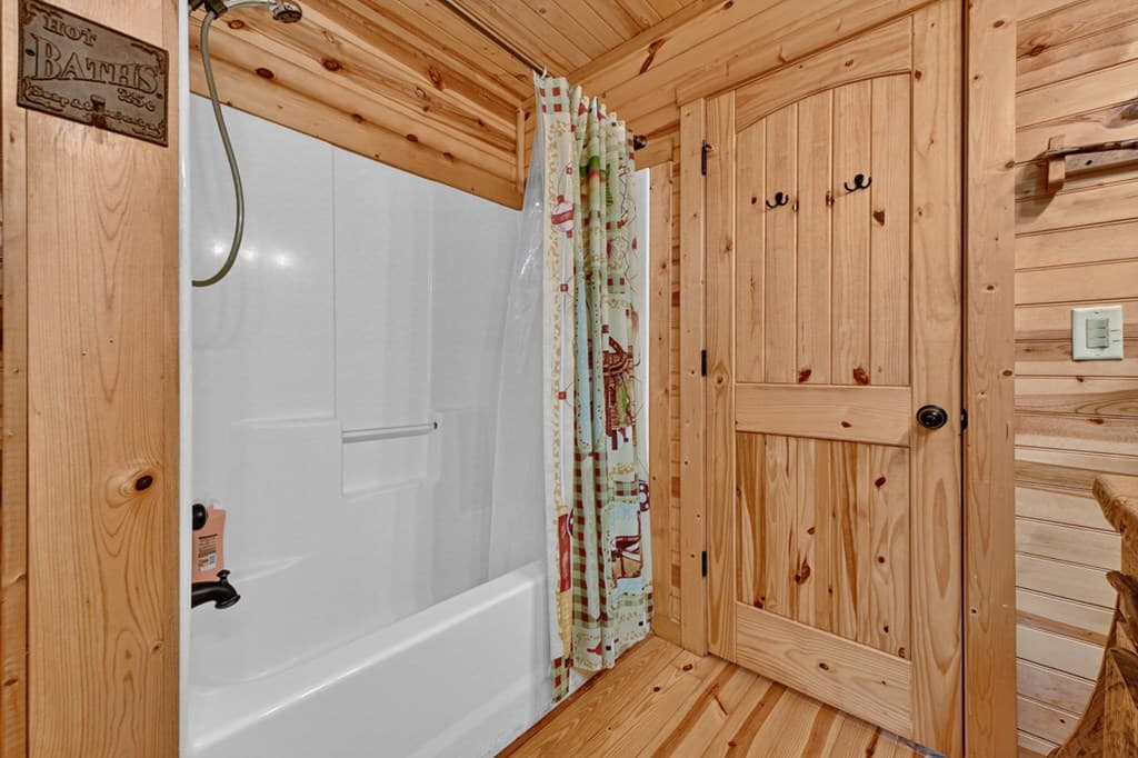 171 Mountain Lake Drive, Blue Ridge GA 30513 - Photo