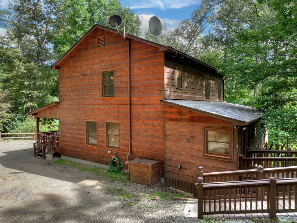 171 Mountain Lake Drive, Blue Ridge GA 30513 - Photo
