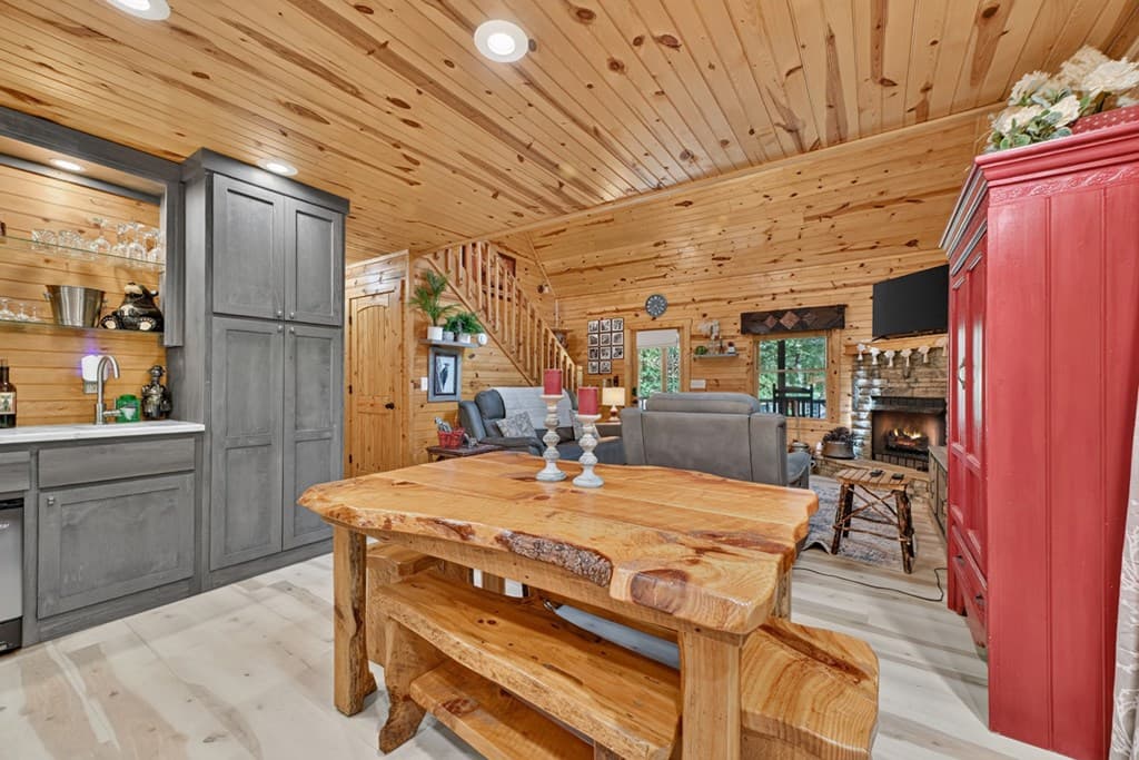 171 Mountain Lake Drive, Blue Ridge GA 30513 - Photo