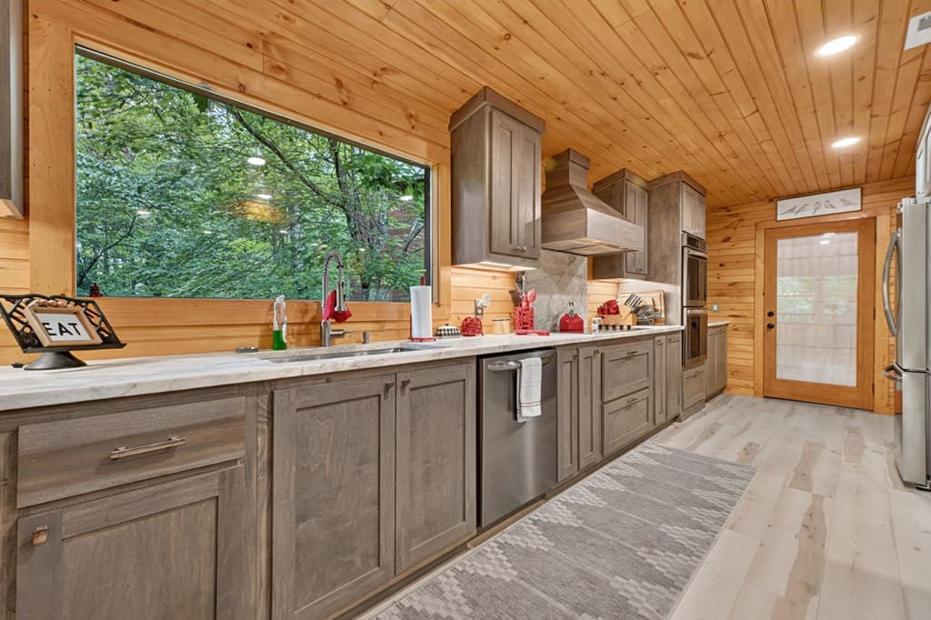171 Mountain Lake Drive, Blue Ridge GA 30513 - Photo