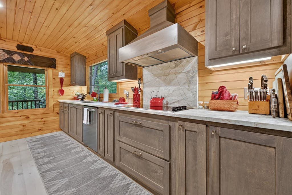 171 Mountain Lake Drive, Blue Ridge GA 30513 - Photo