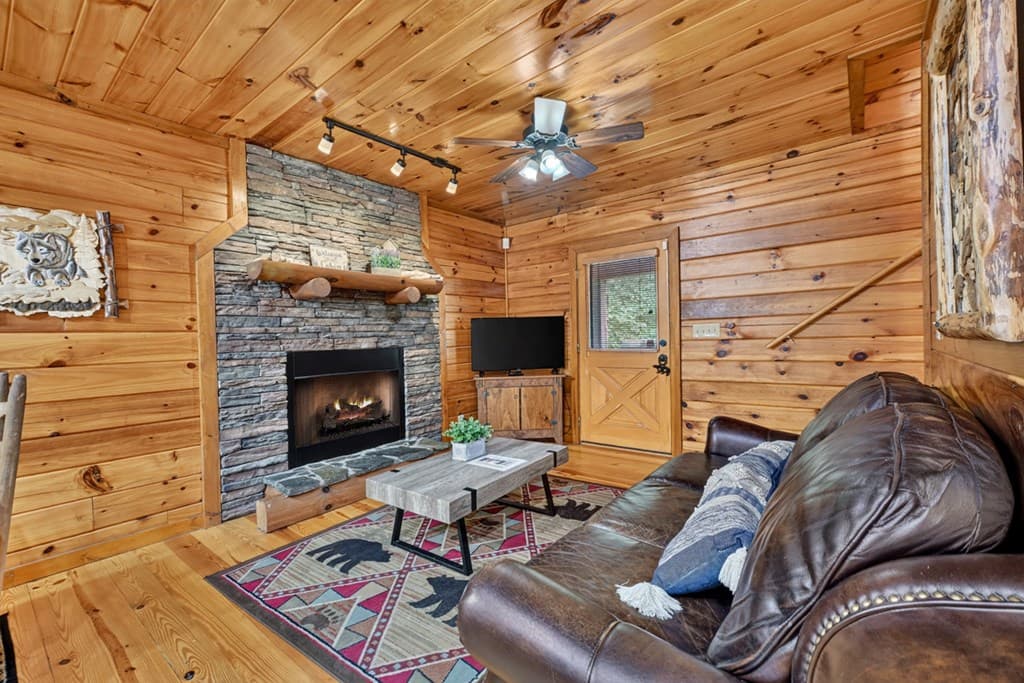 115 Fox Run Drive, Blue Ridge GA 30513 - Photo