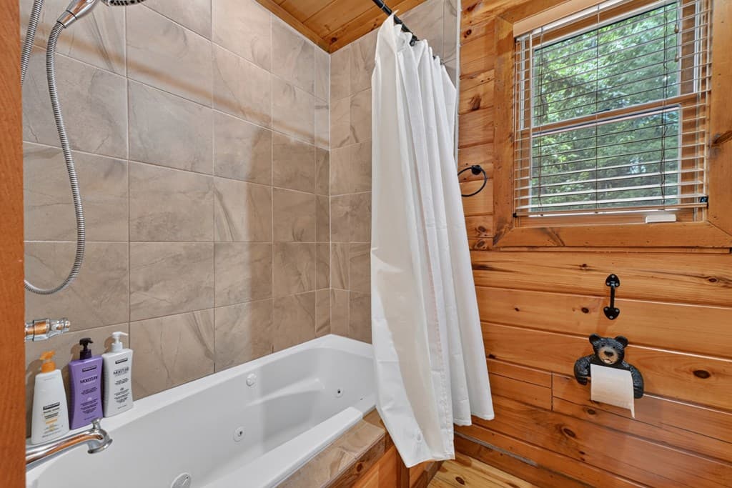 115 Fox Run Drive, Blue Ridge GA 30513 - Photo