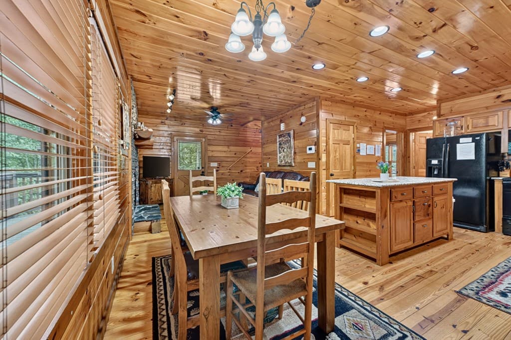 115 Fox Run Drive, Blue Ridge GA 30513 - Photo