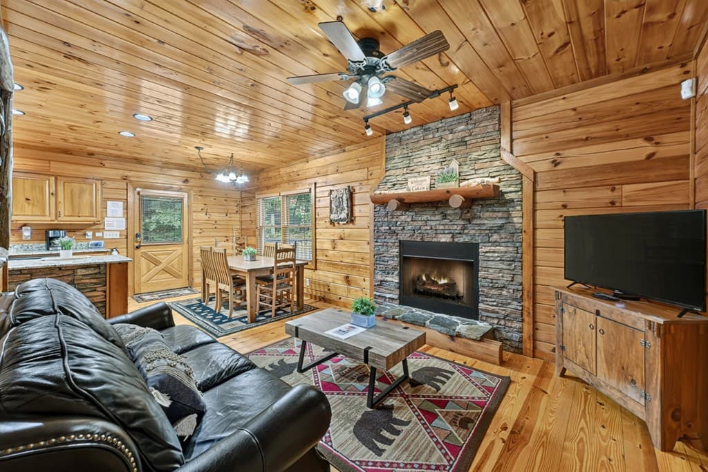 115 Fox Run Drive, Blue Ridge GA 30513 - Photo