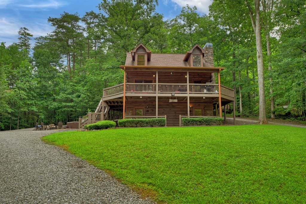 115 Fox Run Drive, Blue Ridge GA 30513 - Photo