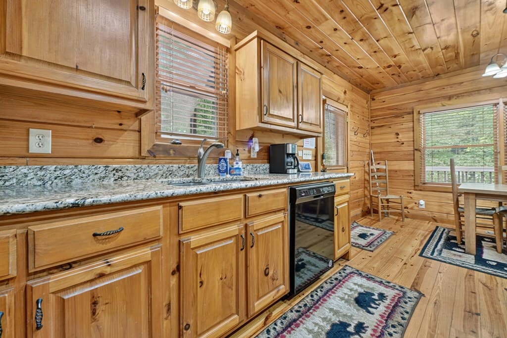 115 Fox Run Drive, Blue Ridge GA 30513 - Photo