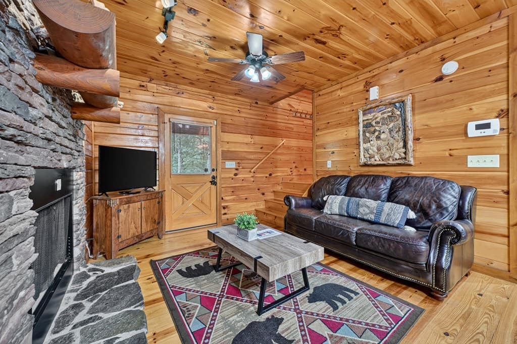 115 Fox Run Drive, Blue Ridge GA 30513 - Photo
