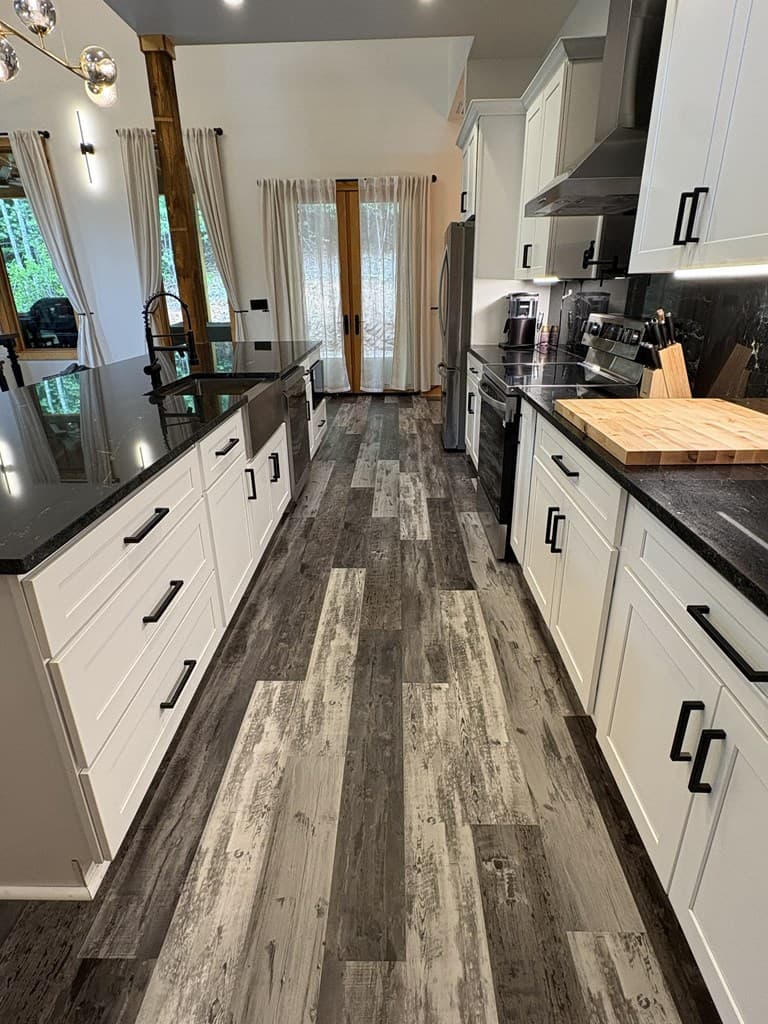 40 Whispering Lane, Blue Ridge GA 30513 - Photo
