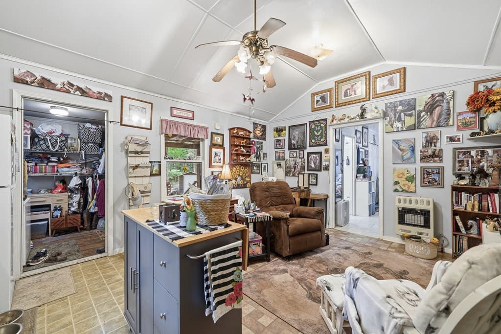 237 Rusty Lady Ln, Ellijay GA 30536 - Photo