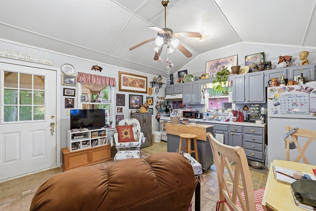 237 Rusty Lady Ln, Ellijay GA 30536 - Photo