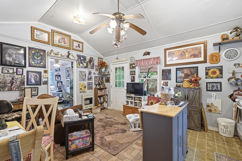 237 Rusty Lady Ln, Ellijay GA 30536 - Photo