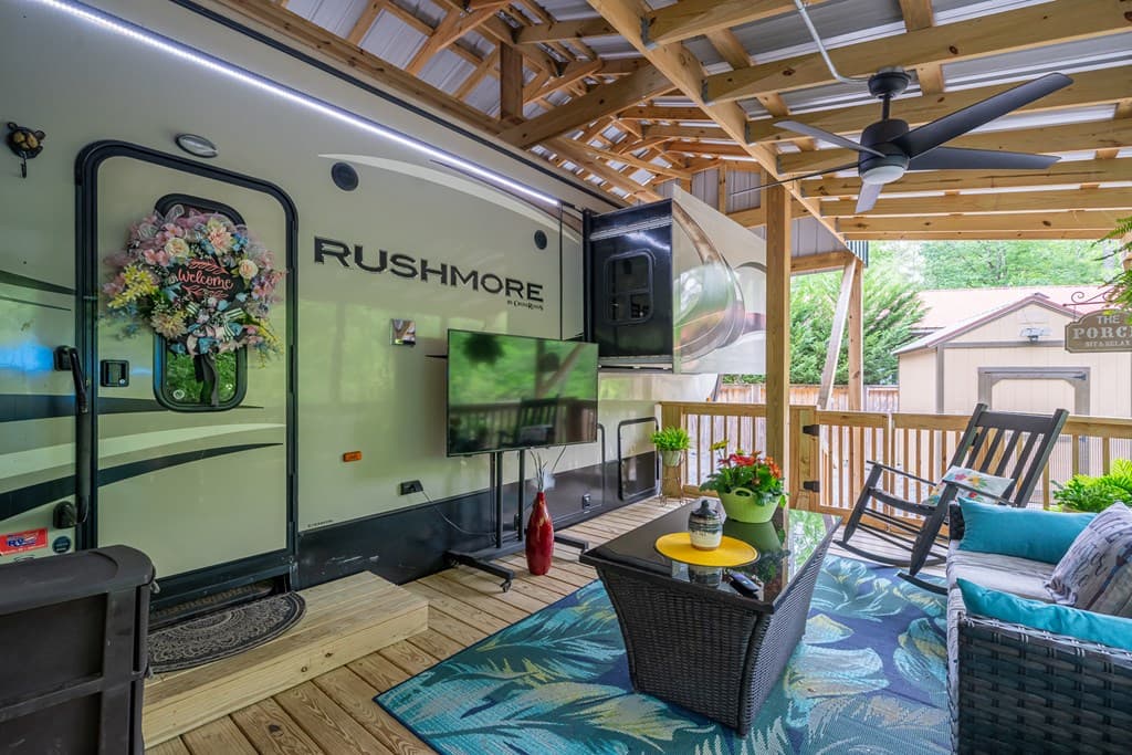 65 1st Street, Ellijay GA 30540 - Photo