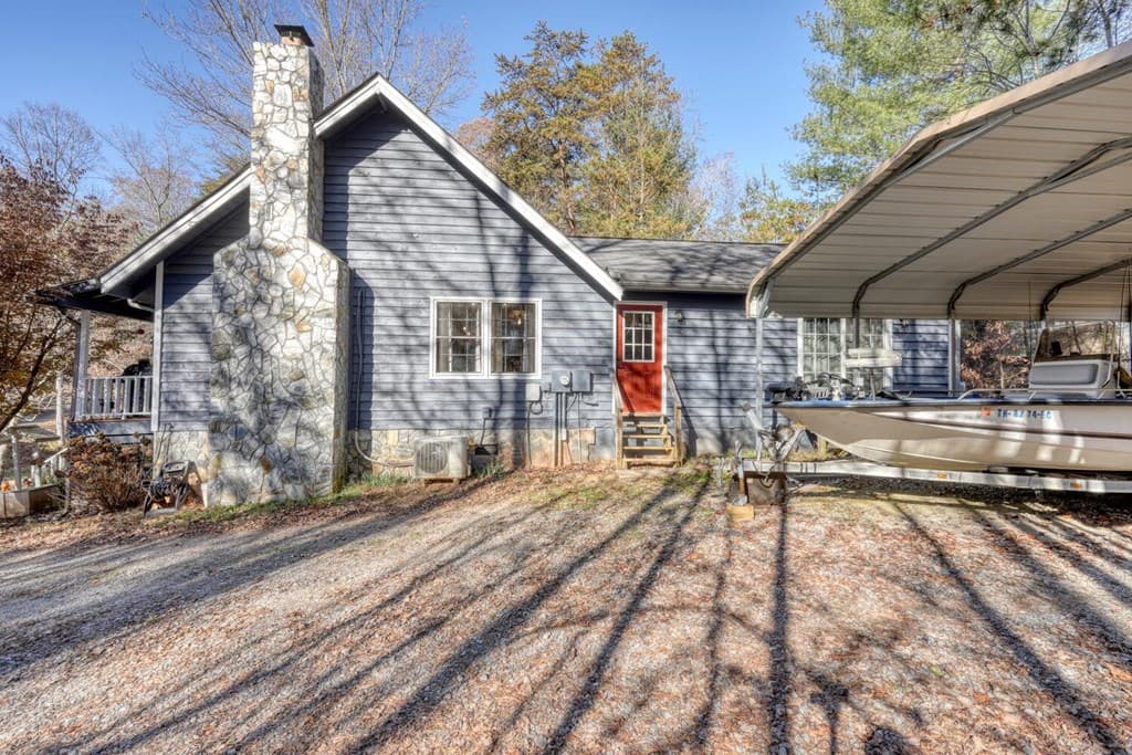 541 Rizzitello Lane, Blairsville GA 30512 - Photo
