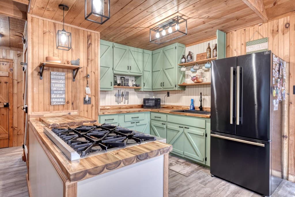 541 Rizzitello Lane, Blairsville GA 30512 - Photo