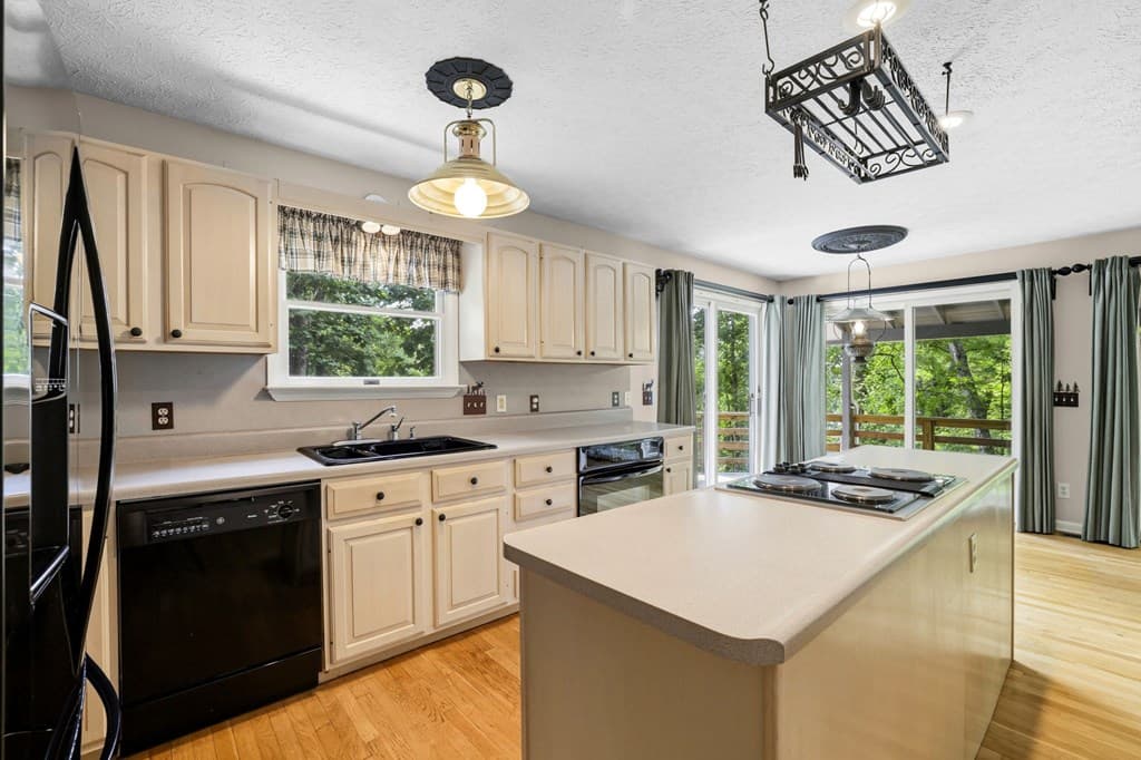 27 Dogwood Hollar Lane, Hayesville NC 28904 - Photo