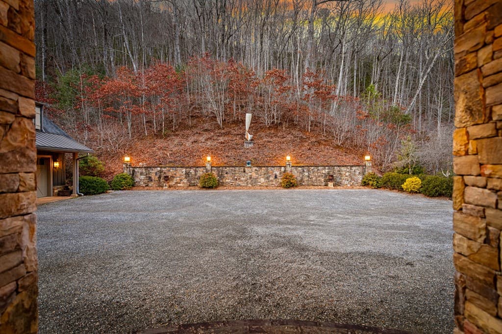 490 Red Wolf Run, Franklin NC 28734 - Photo