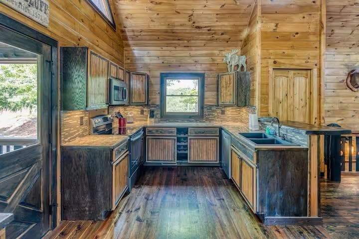 30 Trinity Hills Lane, Mineral Bluff GA 30559 - Photo