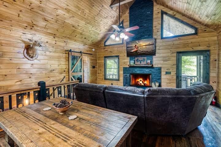 30 Trinity Hills Lane, Mineral Bluff GA 30559 - Photo
