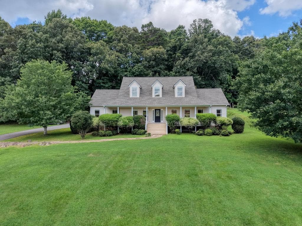 100 Colonsay Trace, Blairsville GA 30512 - Primary photo