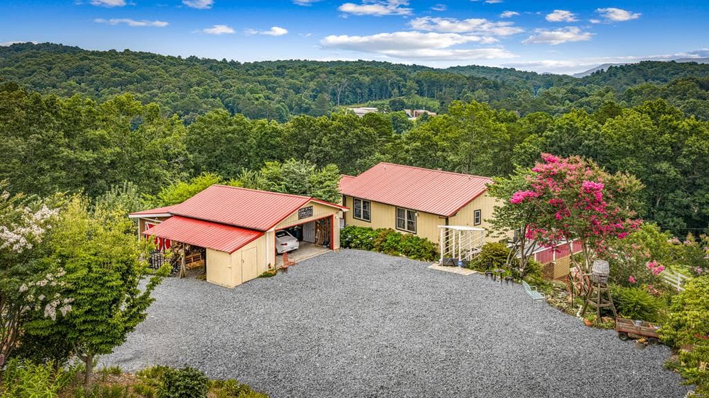 90 Fox Run, Blue Ridge GA 30513 - Primary photo