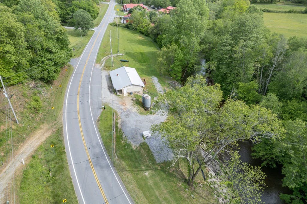 4494 Gainesville Hwy, Blairsville GA 30512 - Photo
