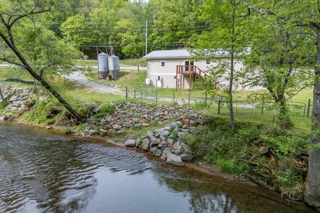 4494 Gainesville Hwy, Blairsville GA 30512 - Photo