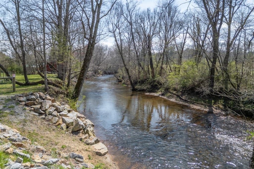 4494 Gainesville Hwy, Blairsville GA 30512 - Photo