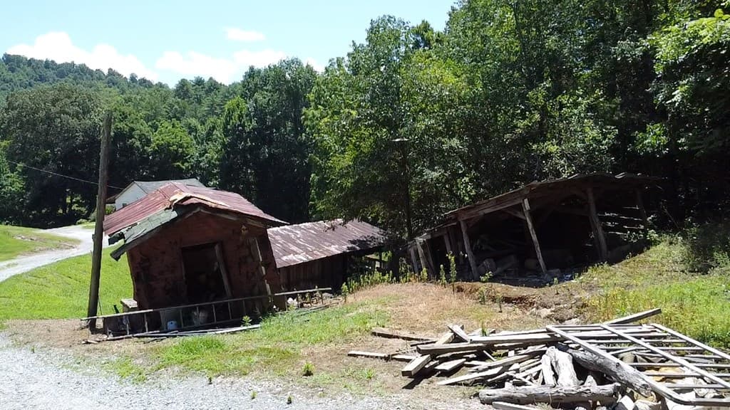 99 Pear Lane, Murphy NC 28906 - Photo