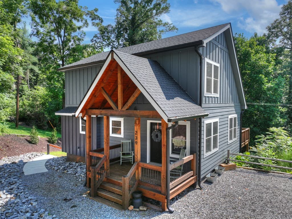239 Lucille Avenue, Ellijay GA 30540 - Photo