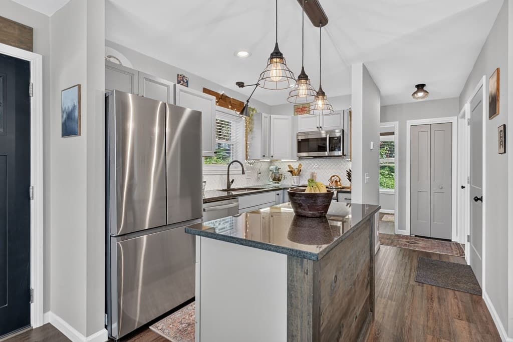239 Lucille Avenue, Ellijay GA 30540 - Photo