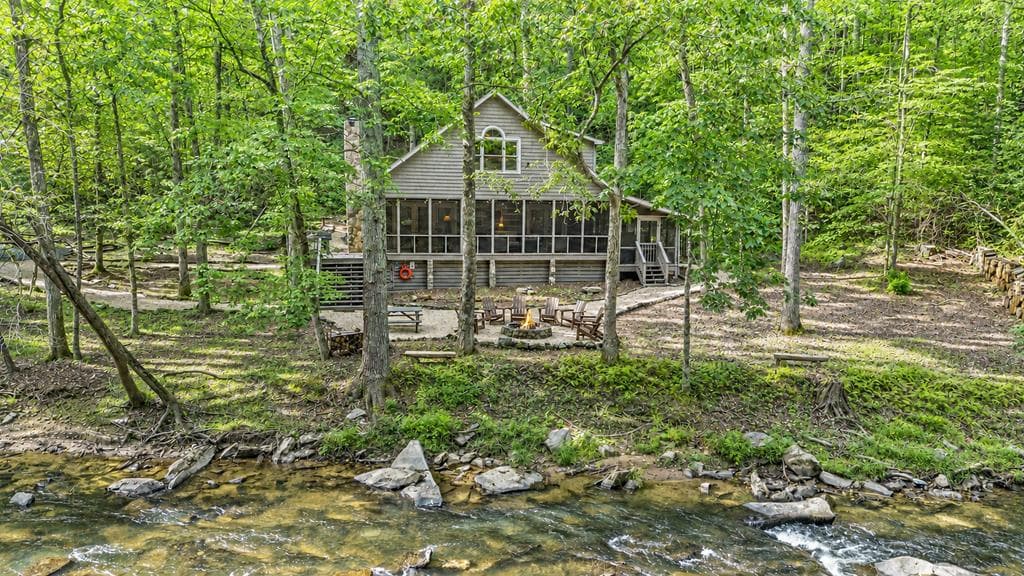 325 Whitewater Falls Trail, Ellijay GA 30540 - Primary photo