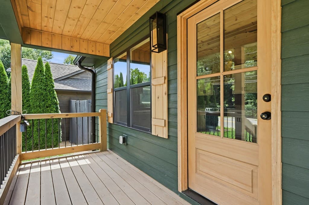 318 E Second Street, Blue Ridge GA 30513 - Photo