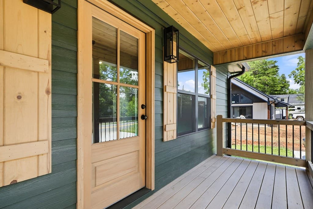 318 E Second Street, Blue Ridge GA 30513 - Photo