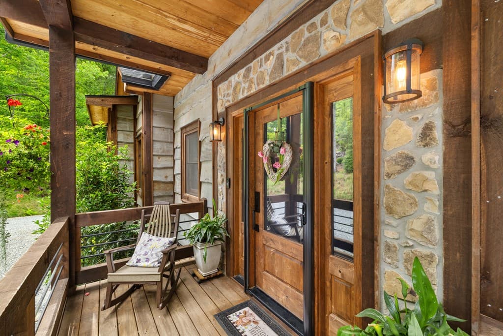 195 Moonshine Way, Blue Ridge GA 30513 - Photo