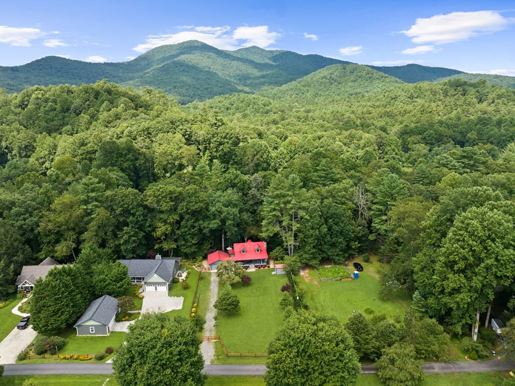 6531 Mountain Laurel Road, Hiawassee GA 30546 - Photo