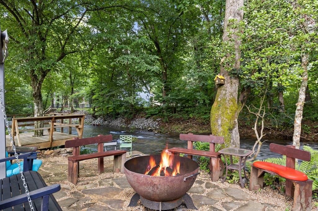 6531 Mountain Laurel Road, Hiawassee GA 30546 - Photo