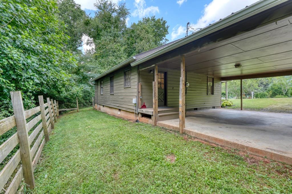 723 Bugscuffle Road, Hiawassee GA 30546 - Photo