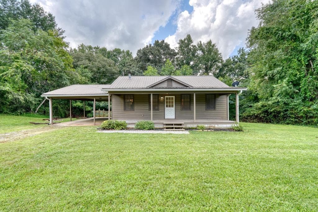 723 Bugscuffle Road, Hiawassee GA 30546 - Primary photo