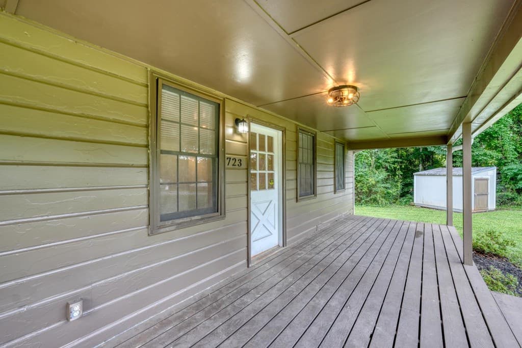 723 Bugscuffle Road, Hiawassee GA 30546 - Photo