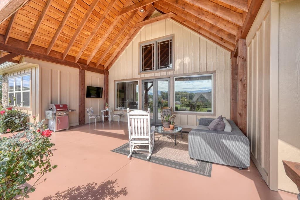 85 Minstead Ridge, Young Harris GA 30582 - Photo