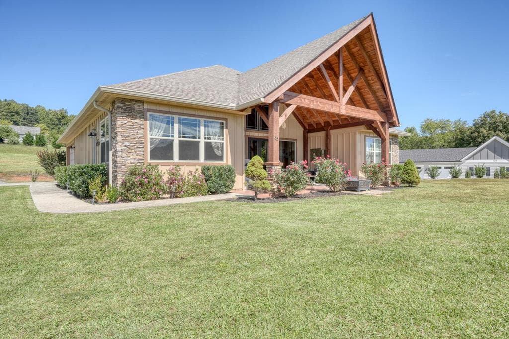 85 Minstead Ridge, Young Harris GA 30582 - Primary photo