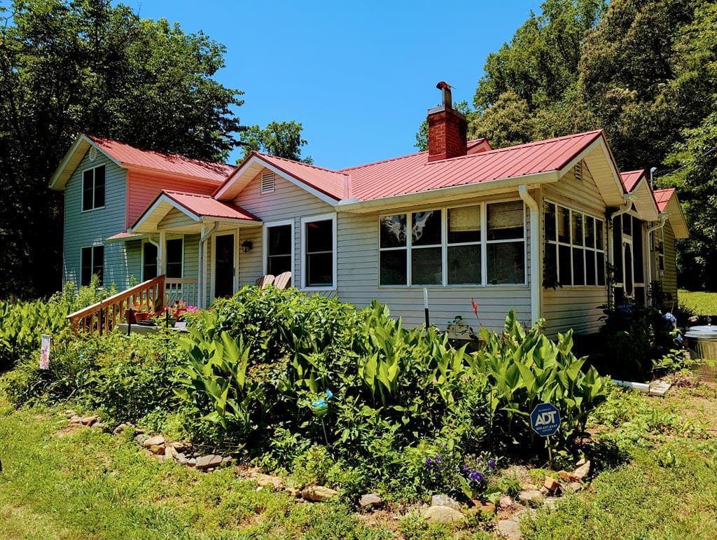 169 E Vineyard Road, Hayesville NC 28904 - Primary photo