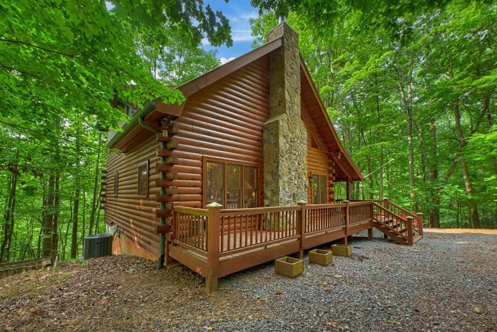 541 Little Bushy Head Road, Blue Ridge GA 30513 - Photo