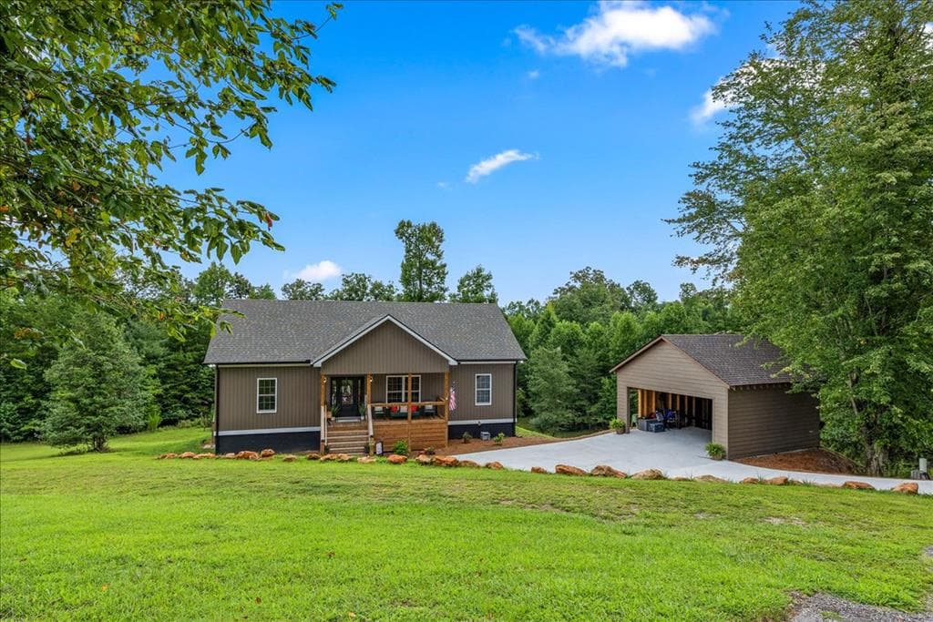 332 Upper Fox Trail, Blairsville GA 30512 - Primary photo