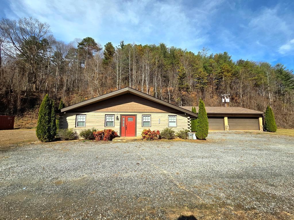 6785 Airport Road, Andrews NC 28901 - Photo