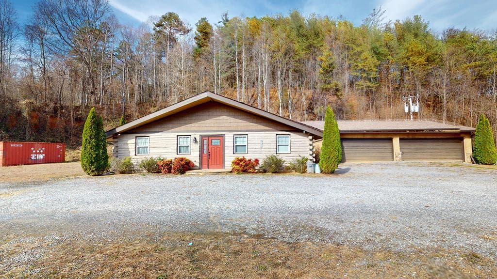 6785 Airport Road, Andrews NC 28901 - Primary photo