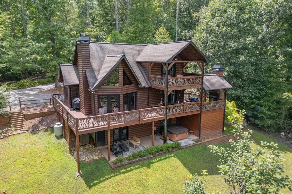 262 White Pine Acres Drive, Blue Ridge GA 30513 - Primary photo
