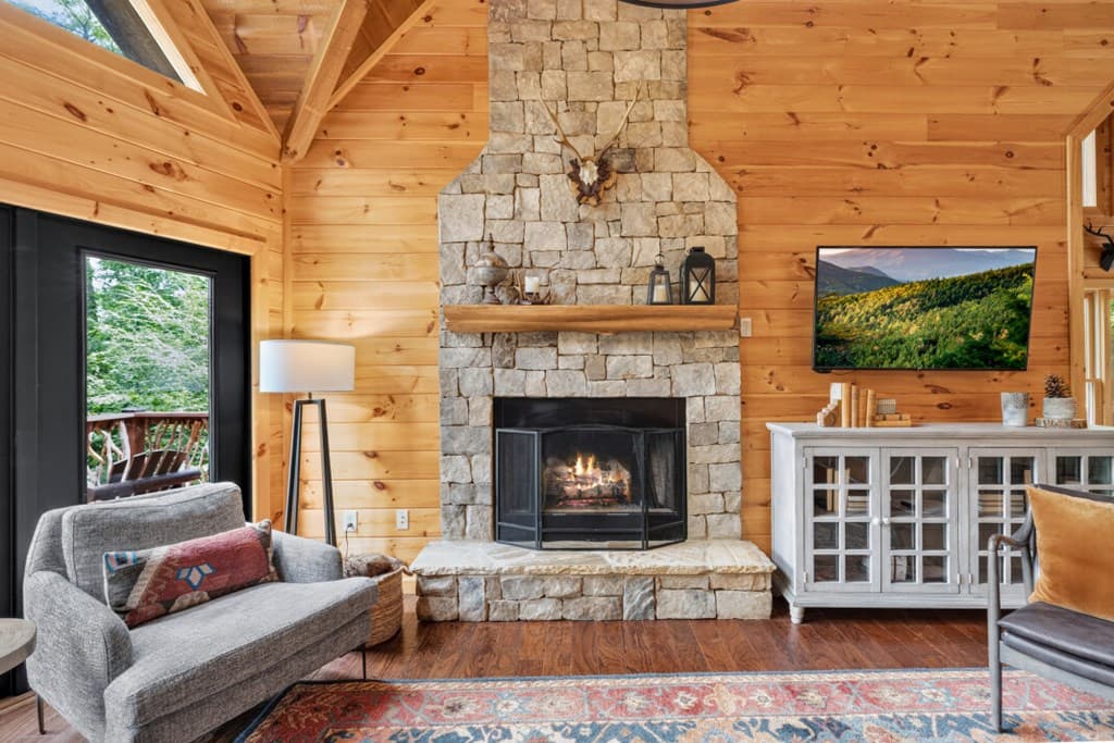 262 White Pine Acres Drive, Blue Ridge GA 30513 - Photo