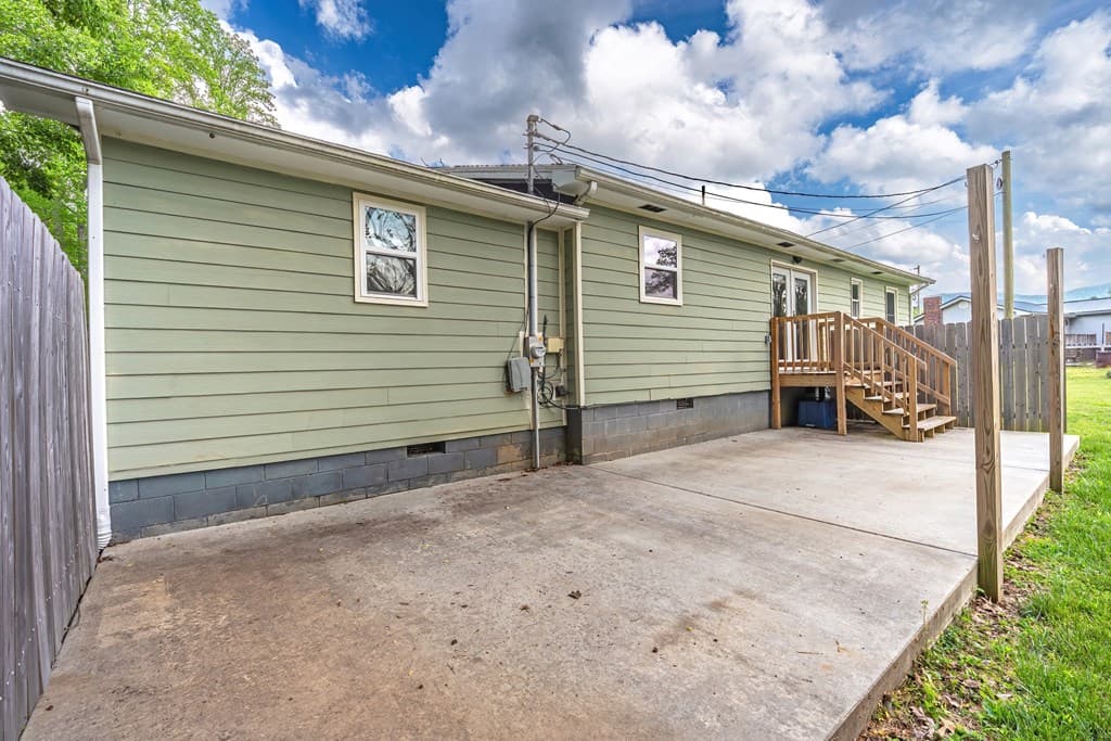 1243 Sycamore Street, Young Harris GA 30582 - Photo